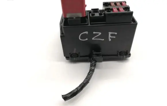 Toyota Yaris XP210 Fuse box set