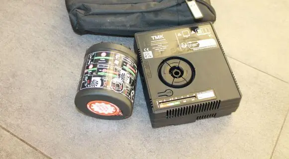 BMW X1 E84 Tire air pump compressor 6898012 71106898019 6898019