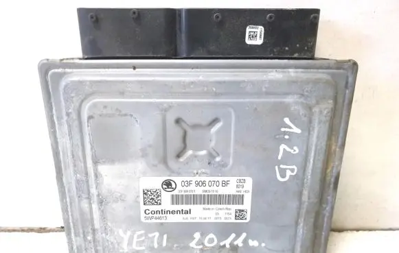 Skoda Yeti (5L) Engine control unit/module 03F906070BF