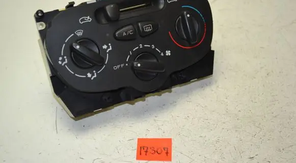 Citroen Xsara Picasso Climate control unit 85858 BFC376