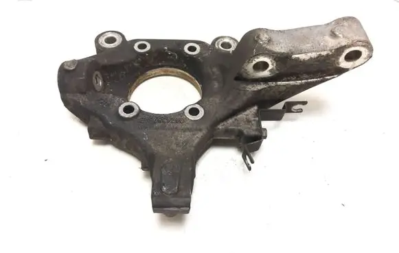 Chrysler Town & Country V Front wheel hub 04743576AB