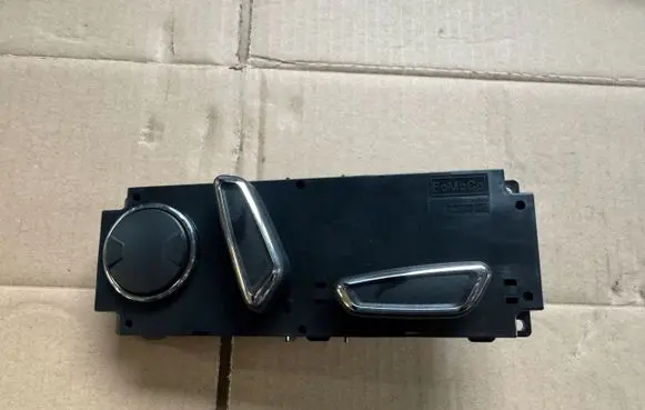 Ford Edge II Seat control switch DG9T14A701AE