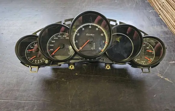 Porsche Panamera (970) Speedometer (instrument cluster) 97064112453