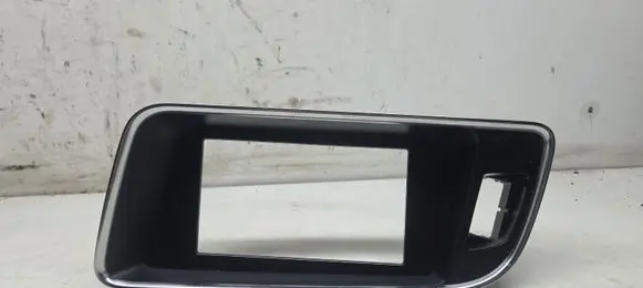 Audi Q5 SQ5 Radio/GPS head unit trim 8R2857186G