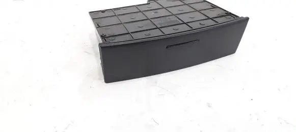 KIA Sorento Glove box 845703E000