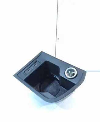 Volkswagen Transporter - Caravelle T6 USB socket connector 7L1857311 A542269