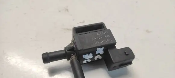Volvo XC70 Turbo solenoid valve 72251702 01T109 9470775