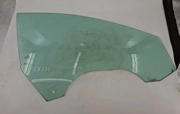 Volkswagen PASSAT CC Front door window glass four-door 3C8845202A 43R001026
