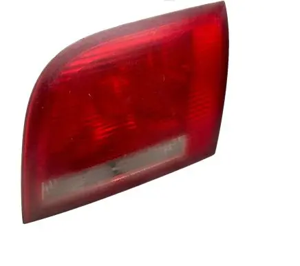 Tailgate rear/tail lights