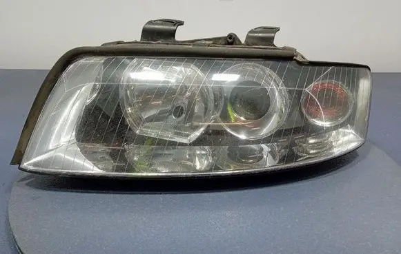 Audi A4 S4 B6 8E 8H Headlight/headlamp 8E0941029C