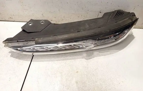 Hyundai Kona I Headlight/headlamp 92207j92 92207-j92