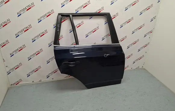 BMW X3 E83 Rear door 41003449338