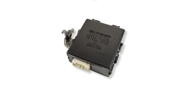 Lexus CT 200H Door central lock control unit/module 8597076020