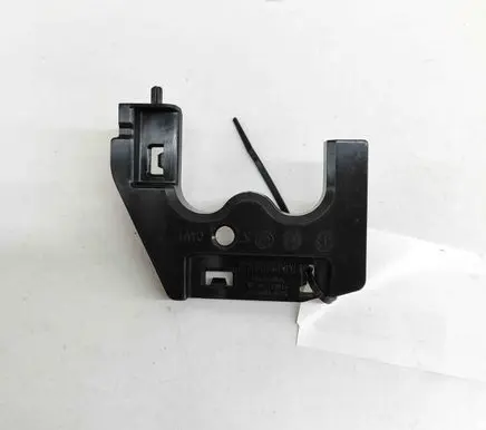 BMW X7 G07 Front door seat control surround trim 9891517