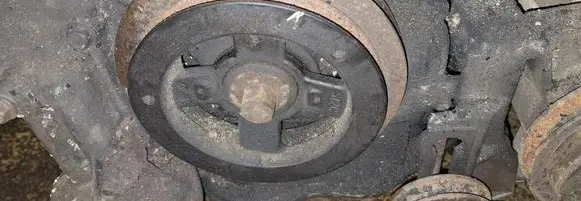Nissan Almera Tino Crankshaft pulley 