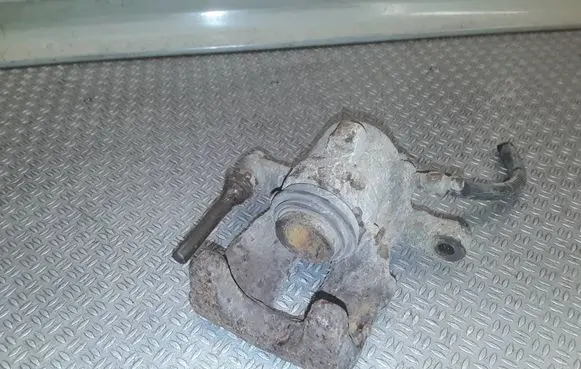 Mercedes-Benz B W245 Rear brake caliper 