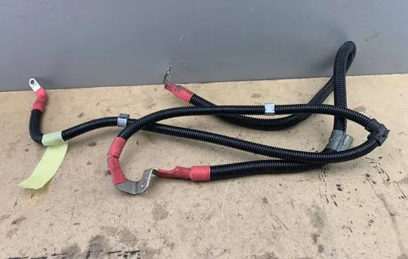 BMW 5 F10 F11 Positive cable (battery) 8515494 12428515494