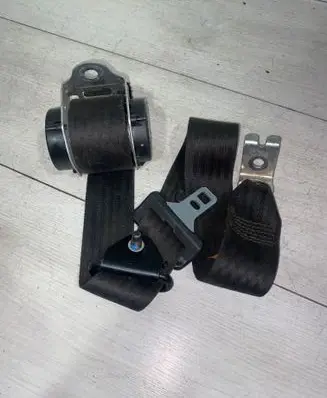 Ford Focus C-MAX Rear seatbelt 601597600D 050928 11PRA023