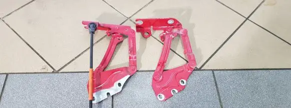 Volkswagen Golf Plus Engine bonnet/hood hinges 5M0823302