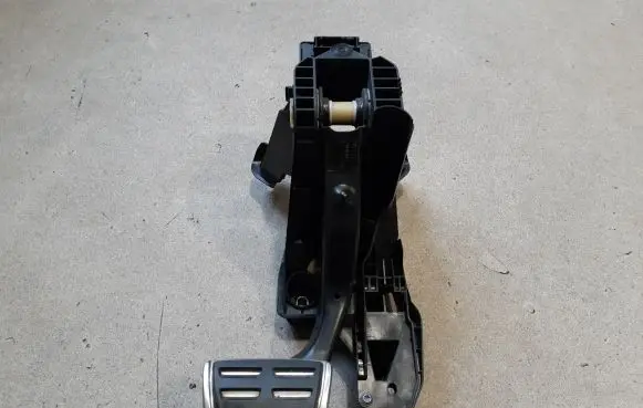 Audi TT TTS RS Mk3 8S Brake pedal 5Q1723058AK 5Q0907357