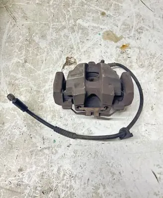 BMW X3 F25 Front brake caliper 703123 262P