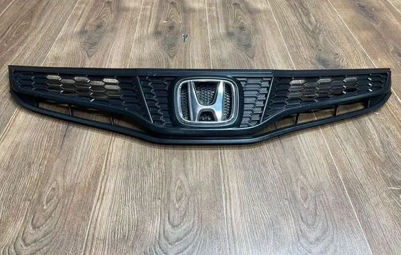 Honda Jazz Front bumper upper radiator grill 71121 71121TF0