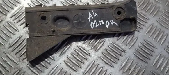 Audi A4 S4 B6 8E 8H Front bumper mounting bracket 8e0807283