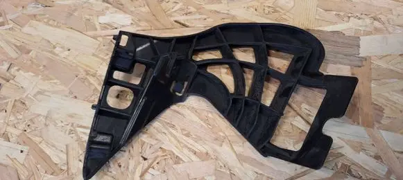 BMW 5 G30 G31 Front bumper mounting bracket 7385347
