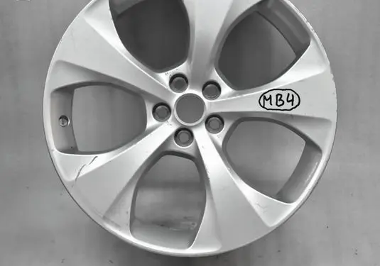 Jaguar E-Pace R20 alloy rim 