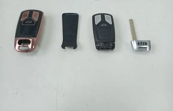 Audi A4 S4 B9 Ignition key/card 4M0959754T H40010509S