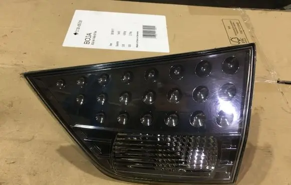 Mitsubishi Outlander Tailgate rear/tail lights