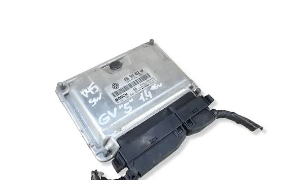 Volkswagen Golf V Engine control unit/module 036906032AA 0261208045 1039S03835