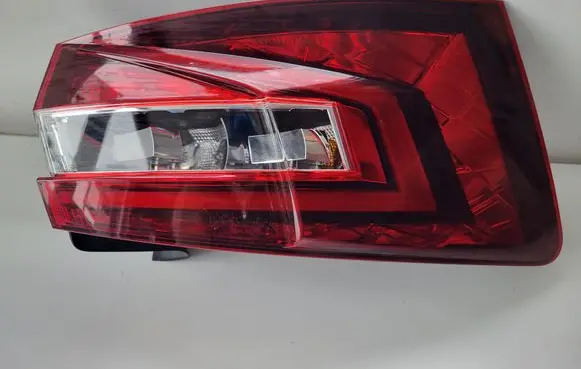Skoda Superb B8 (3V) Rear/tail lights