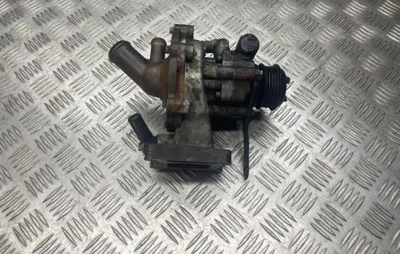 Ford Mondeo Mk III Water pump XS713A674BE