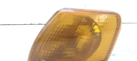 Front indicator light