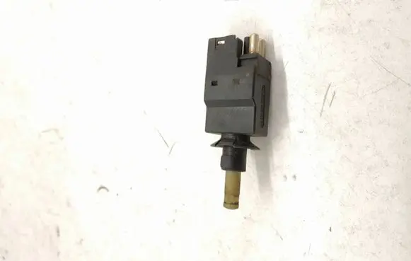 Mercedes-Benz E W210 Brake pedal sensor switch A0015450109 0015450109