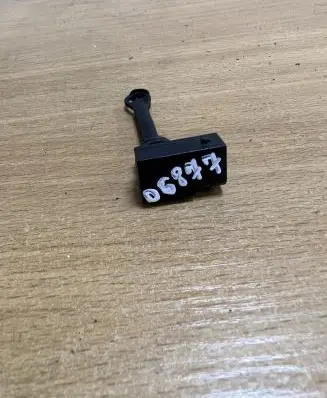 BMW 5 E39 Oil temperature sensor 83913929 D6877