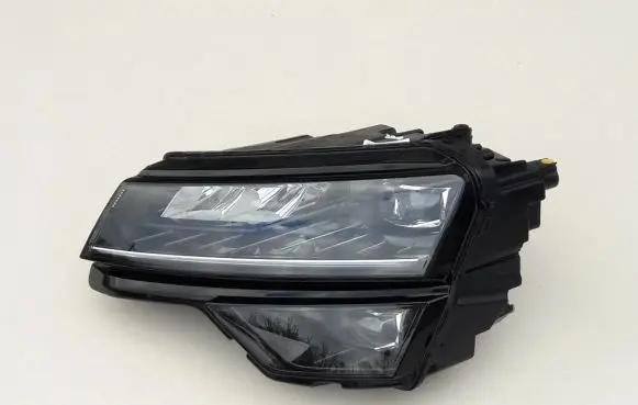 Skoda Karoq Headlight/headlamp 57B941015D