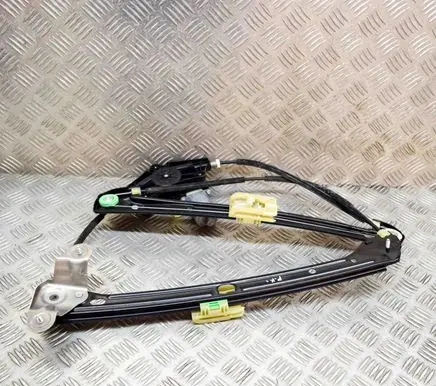 Volkswagen Golf VII Front door electric window regulator C03532105 5Q0959801C