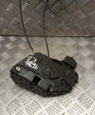Mazda 3 I Rear door lock