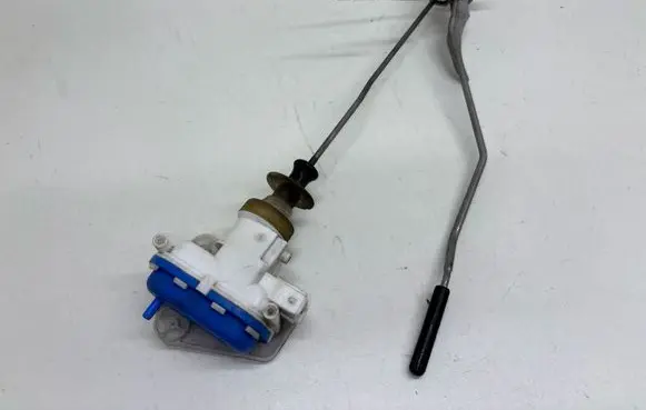 Audi Cabriolet B3 8G Central locking motor 8A0862153