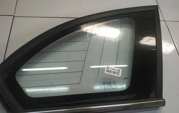 Chevrolet Captiva Rear side window as2