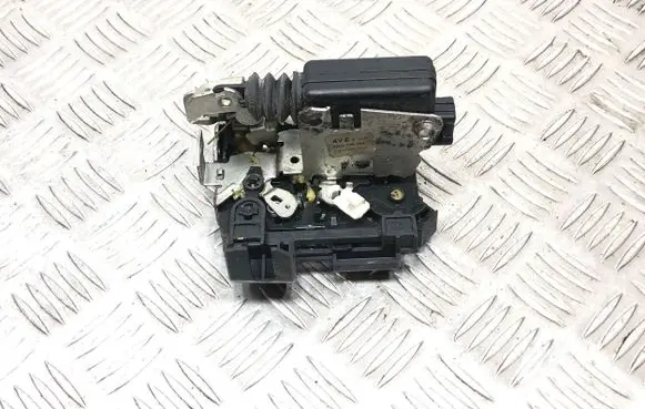 Dacia Sandero Front door lock 8200735224