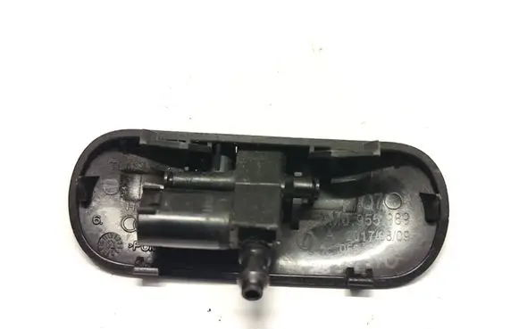 Audi Q7 4M Windshield washer spray nozzle 4m0955989 A20170009
