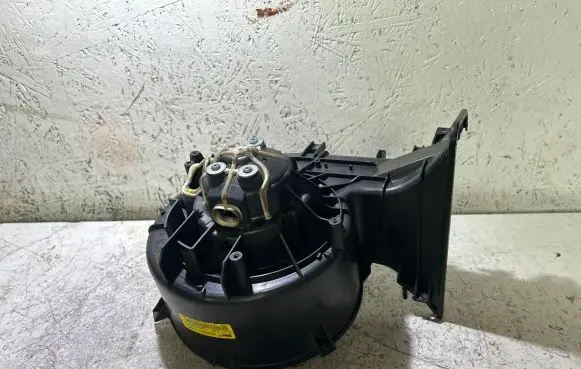 Saab 9-3 Ver2 Heater fan/blower 985852T
