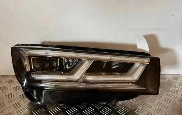 Audi Q5 SQ5 Headlight/headlamp 80A941034B 80A907397C