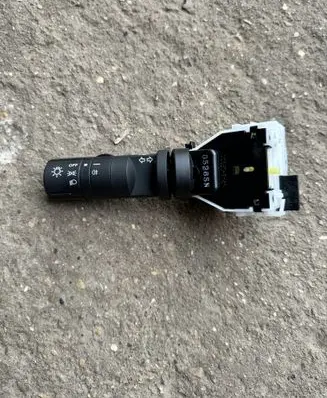 Nissan Qashqai Indicator stalk 0526SN 14425