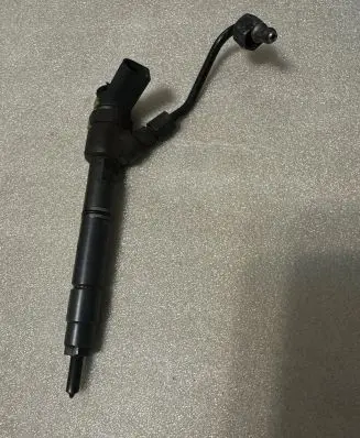 Mercedes-Benz A W169 Fuel injector A6400700787 6400700787