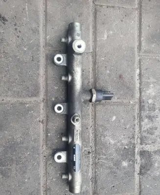 Peugeot 206 Fuel main line pipe 0445214019 014585 0281002592
