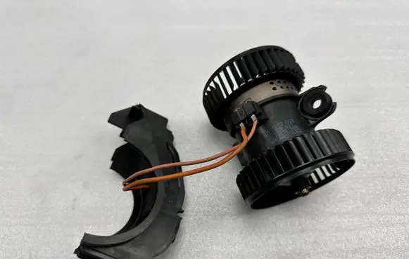 Audi A8 S8 D4 4H Heater fan/blower 4H0820021